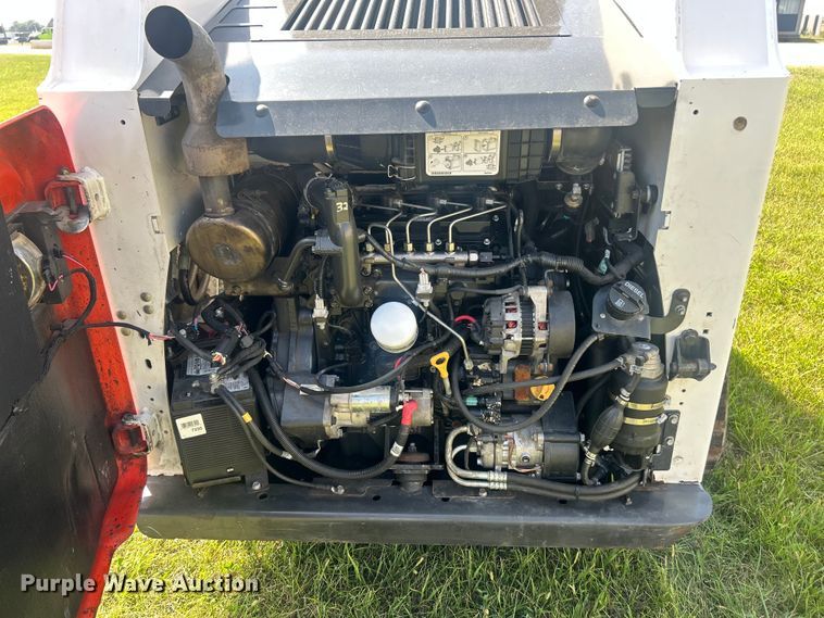 image for item ET3238 2016 Bobcat T630 tracked skid steer loader