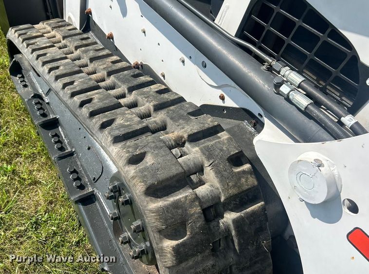 image for item ET3238 2016 Bobcat T630 tracked skid steer loader