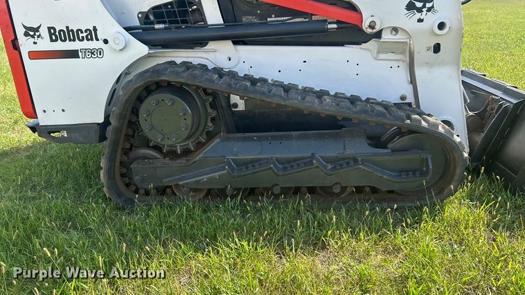 image for item ET3238 2016 Bobcat T630 tracked skid steer loader
