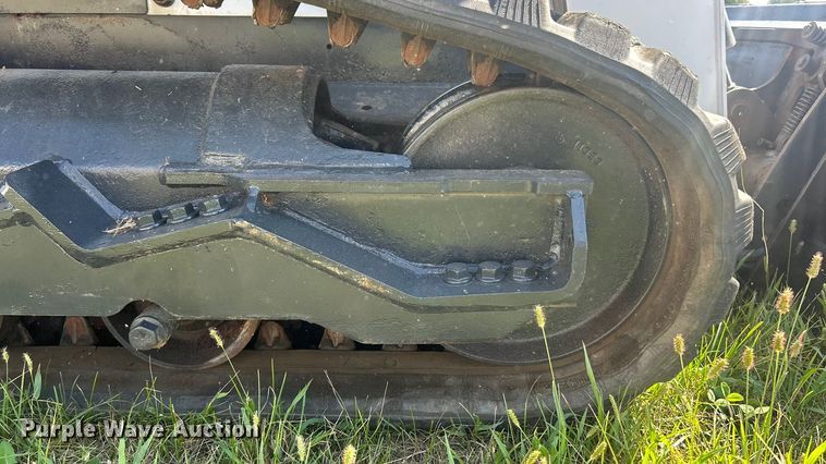 image for item ET3238 2016 Bobcat T630 tracked skid steer loader