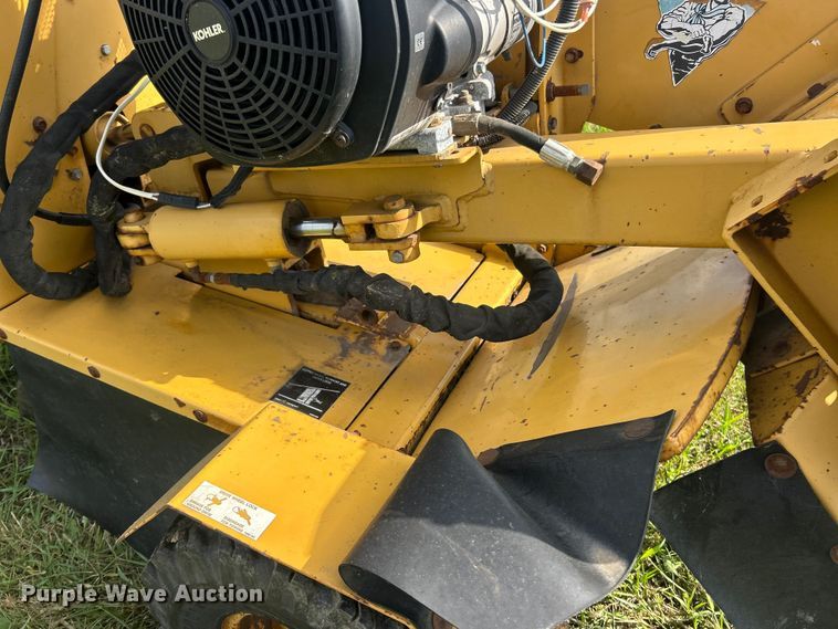 image for item ET3240 2001 Vermeer SC252 stump grinder with trailer