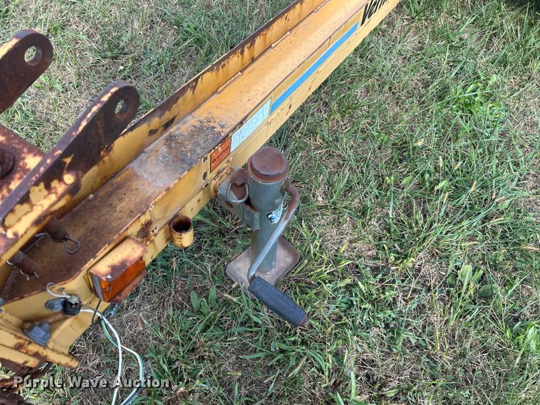 image for item ET3240 2001 Vermeer SC252 stump grinder with trailer