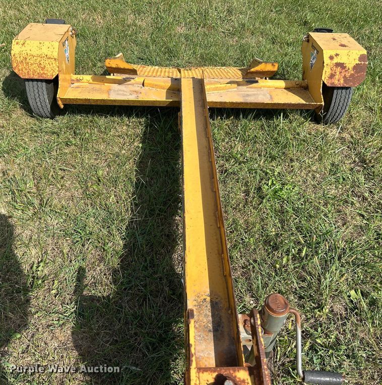 image for item ET3240 2001 Vermeer SC252 stump grinder with trailer