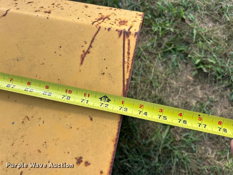 image for item ET3240 2001 Vermeer SC252 stump grinder with trailer