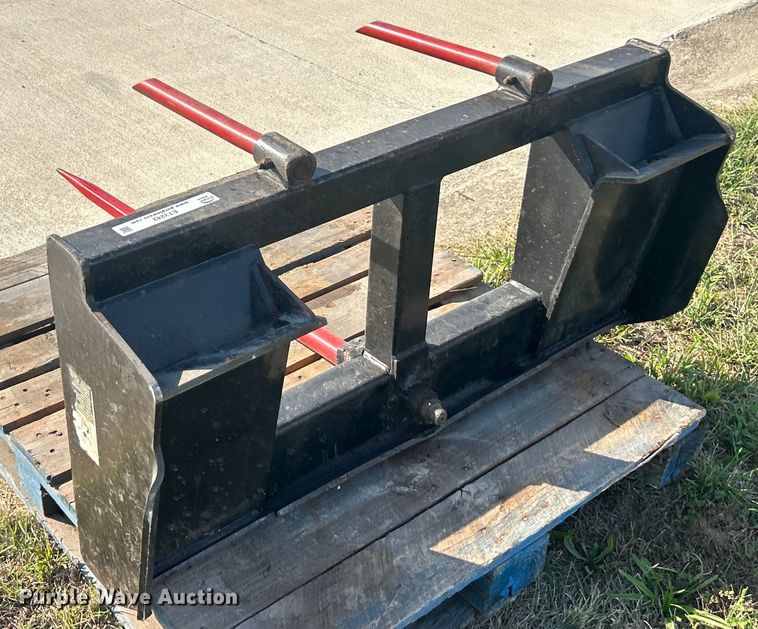 image for item ET3242 Bobcat skid steer bale spear