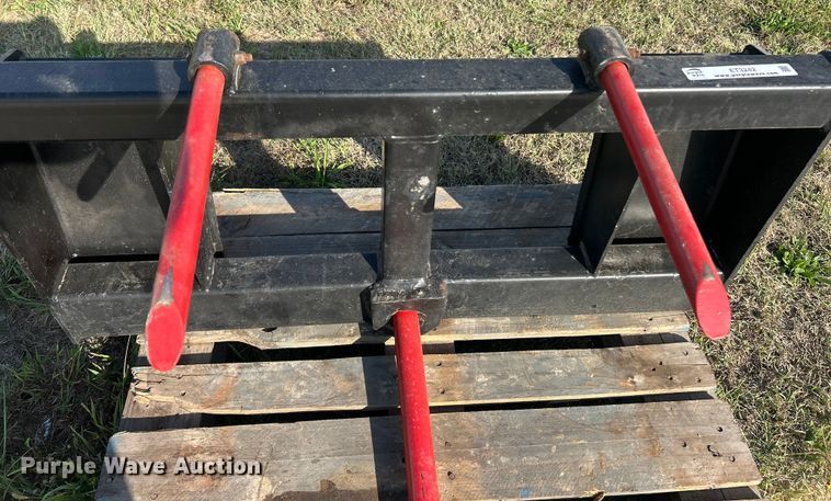 image for item ET3242 Bobcat skid steer bale spear