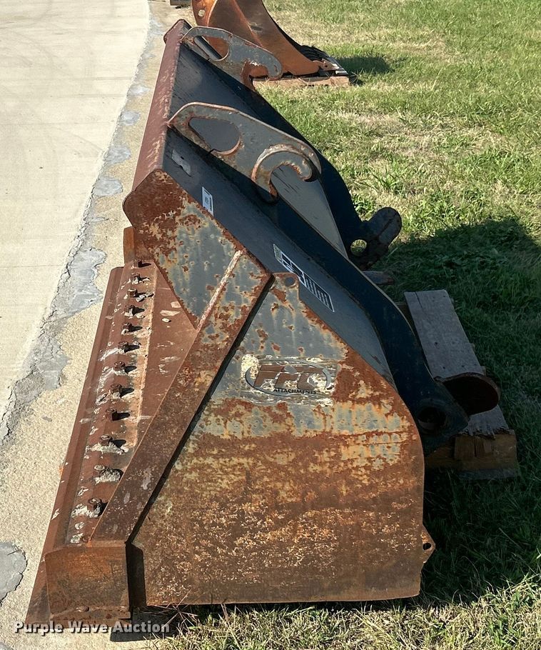 image for item ET3244 FFC Attachments LAF3382-0733 backhoe bucket