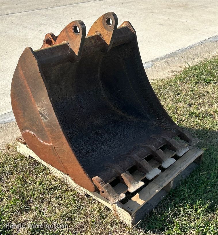 image for item ET3245 Backhoe bucket