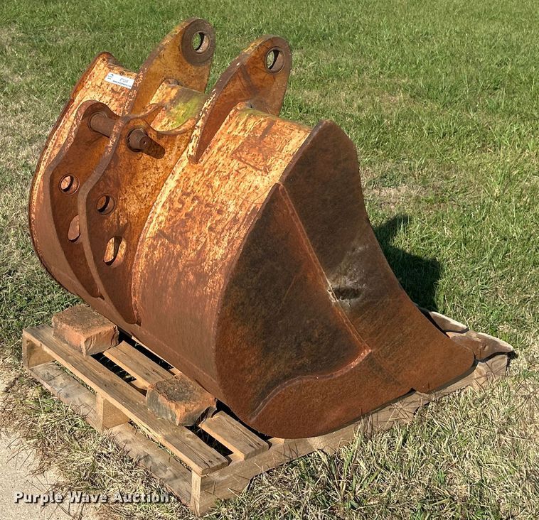 image for item ET3245 Backhoe bucket