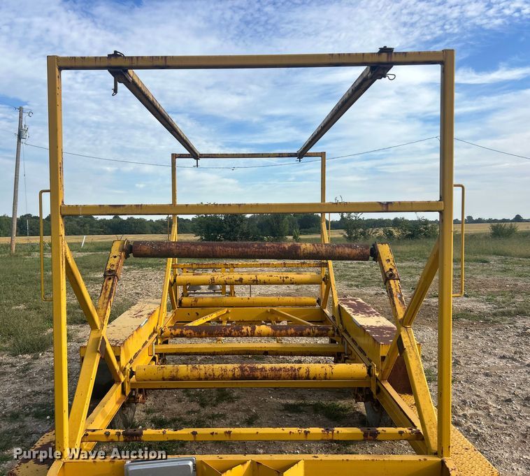 image for item ET3255 1995 Kiefer Industrial pipe straightener trailer