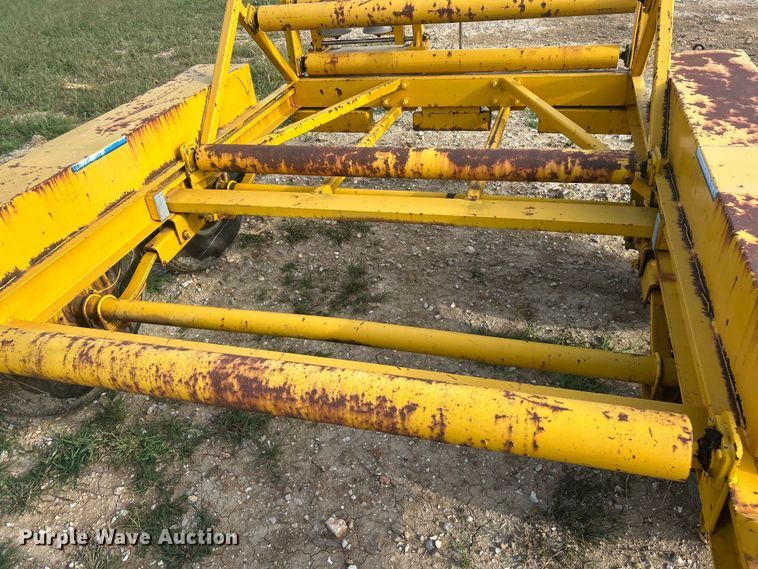 image for item ET3255 1995 Kiefer Industrial pipe straightener trailer