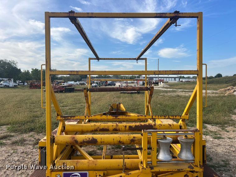 image for item ET3255 1995 Kiefer Industrial pipe straightener trailer