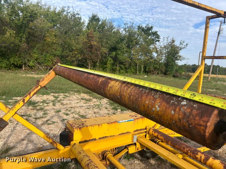 image for item ET3255 1995 Kiefer Industrial pipe straightener trailer
