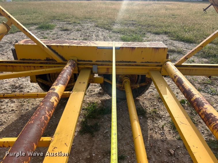 image for item ET3255 1995 Kiefer Industrial pipe straightener trailer