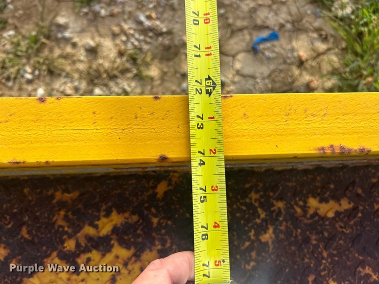 image for item ET3255 1995 Kiefer Industrial pipe straightener trailer