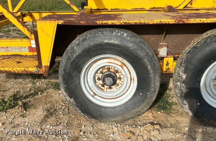 image for item ET3255 1995 Kiefer Industrial pipe straightener trailer