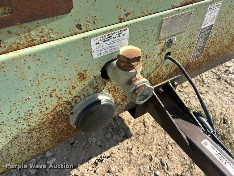 image for item ET3257 Sullair 185 air compressor
