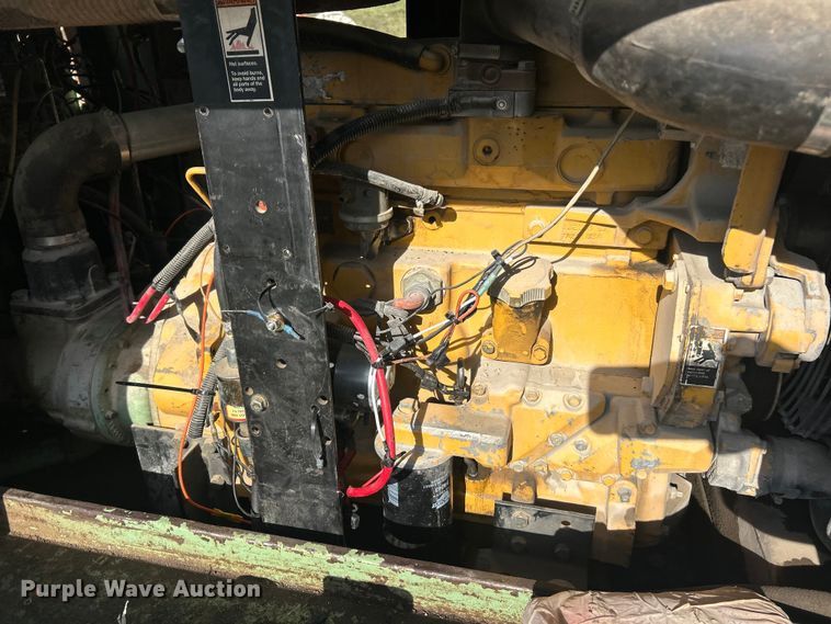 image for item ET3257 Sullair 185 air compressor