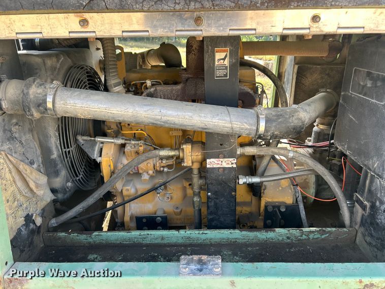 image for item ET3257 Sullair 185 air compressor