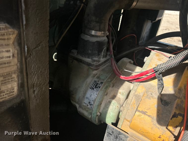 image for item ET3257 Sullair 185 air compressor