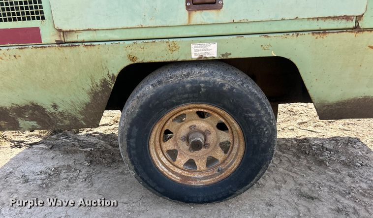 image for item ET3257 Sullair 185 air compressor