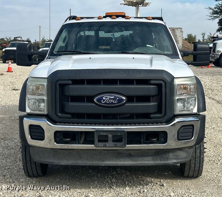 image for item ET3259 2012 Ford F550 Super Duty XL flatbed truck