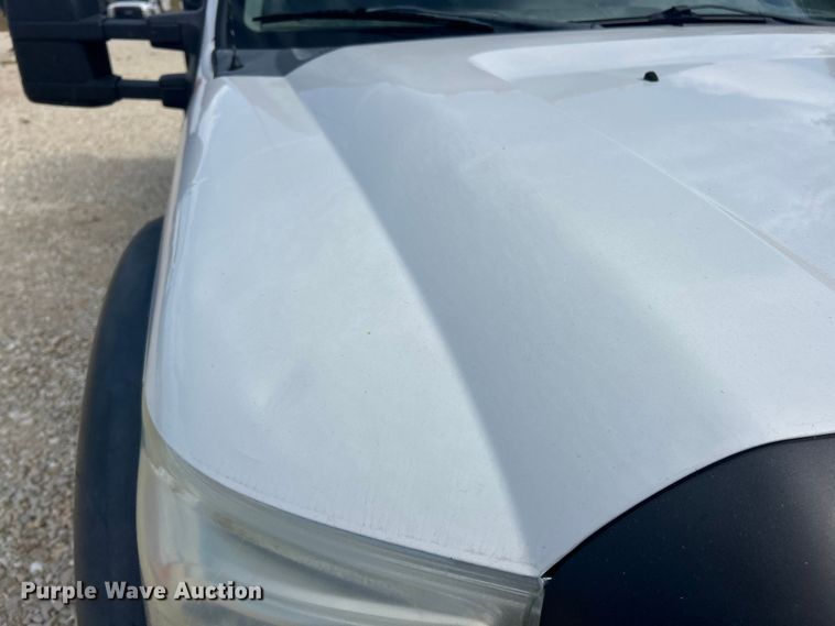 image for item ET3259 2012 Ford F550 Super Duty XL flatbed truck