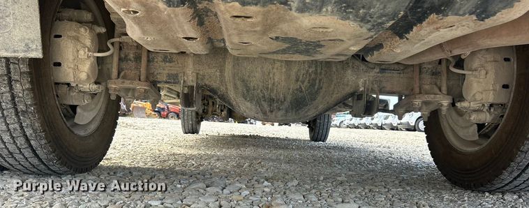 image for item ET3259 2012 Ford F550 Super Duty XL flatbed truck