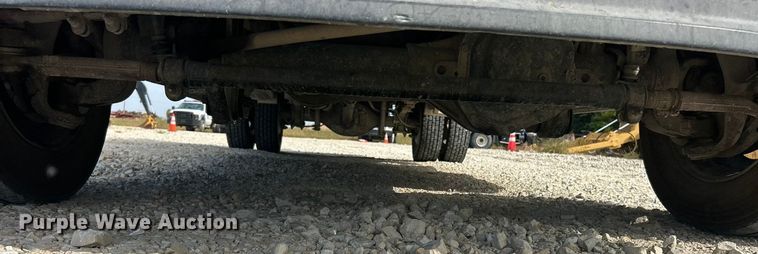 image for item ET3259 2012 Ford F550 Super Duty XL flatbed truck