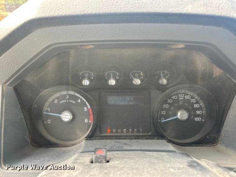 image for item ET3259 2012 Ford F550 Super Duty XL flatbed truck