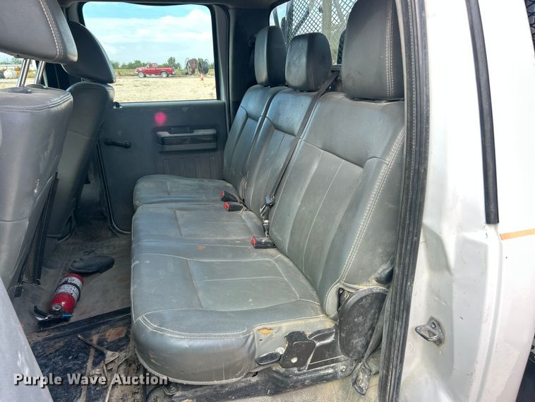 image for item ET3259 2012 Ford F550 Super Duty XL flatbed truck