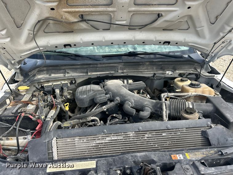 image for item ET3259 2012 Ford F550 Super Duty XL flatbed truck