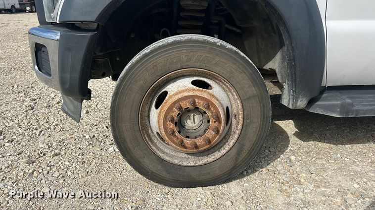 image for item ET3259 2012 Ford F550 Super Duty XL flatbed truck