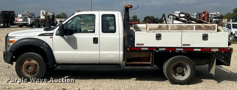 image for item ET3260 2015 Ford F550 Super Duty XL flatbed truck