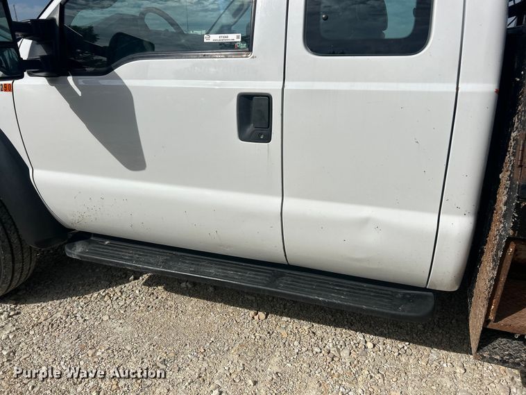 image for item ET3260 2015 Ford F550 Super Duty XL flatbed truck