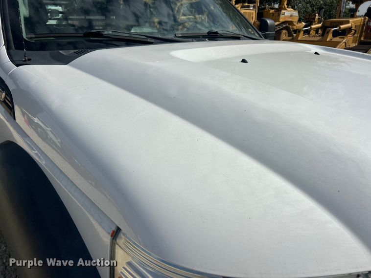 image for item ET3260 2015 Ford F550 Super Duty XL flatbed truck