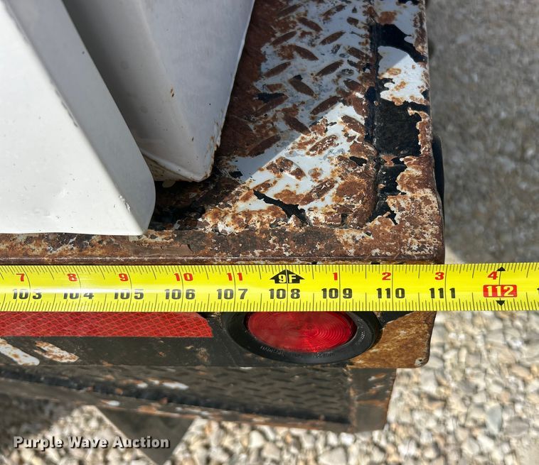 image for item ET3260 2015 Ford F550 Super Duty XL flatbed truck