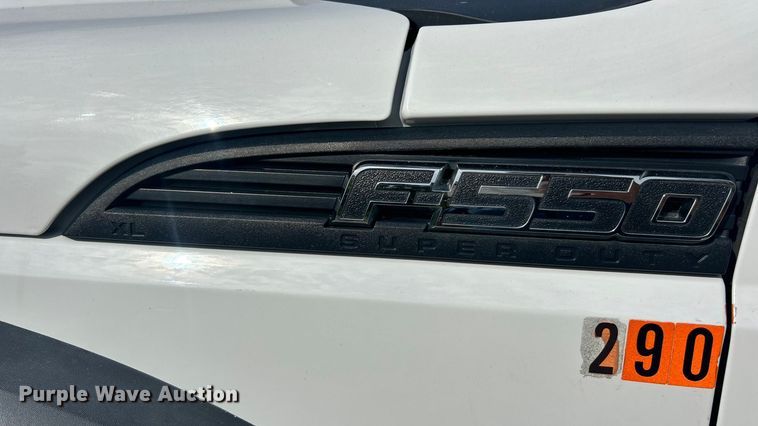 image for item ET3260 2015 Ford F550 Super Duty XL flatbed truck