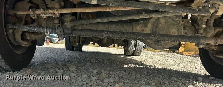 image for item ET3260 2015 Ford F550 Super Duty XL flatbed truck