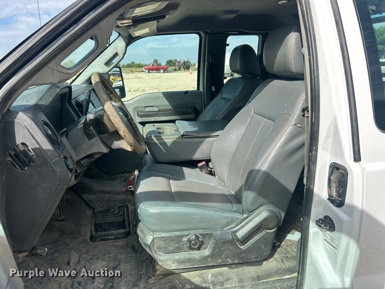 image for item ET3260 2015 Ford F550 Super Duty XL flatbed truck