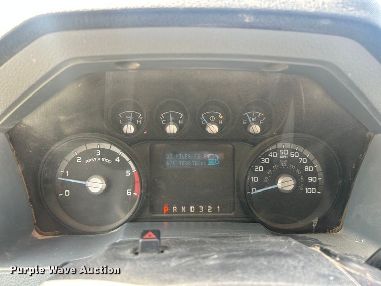 image for item ET3260 2015 Ford F550 Super Duty XL flatbed truck