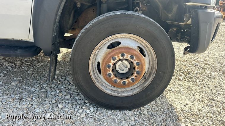 image for item ET3260 2015 Ford F550 Super Duty XL flatbed truck