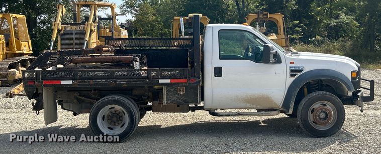 image for item ET3261 2009 Ford F550 Super Duty XL flatbed truck