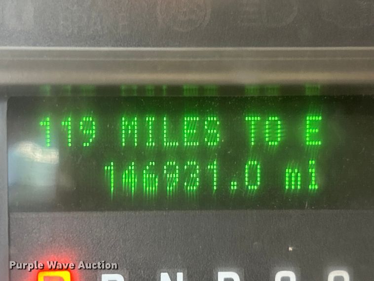 image for item ET3261 2009 Ford F550 Super Duty XL flatbed truck