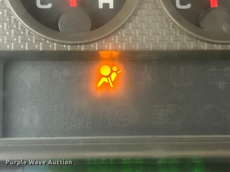 image for item ET3261 2009 Ford F550 Super Duty XL flatbed truck