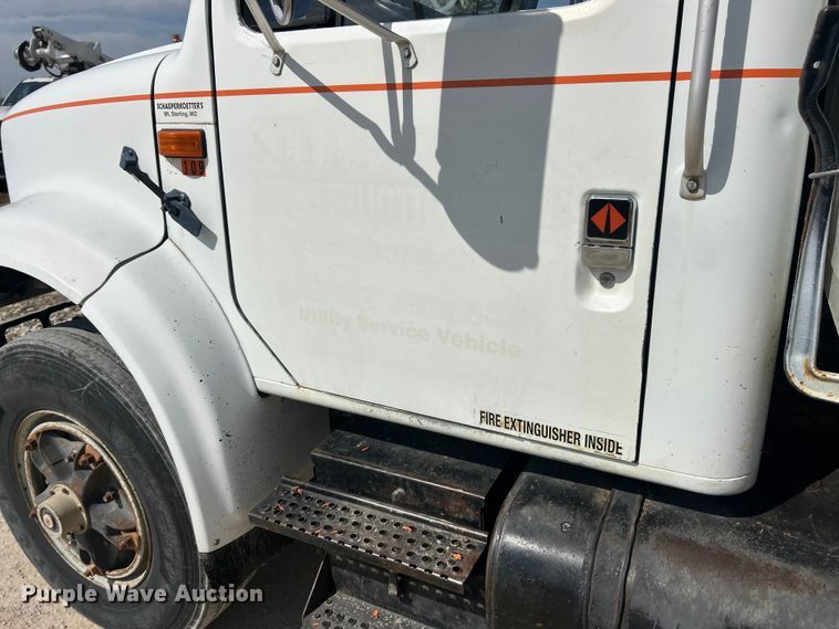 image for item ET3264 1990 International 4900 dump truck