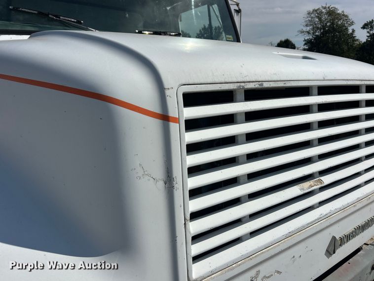 image for item ET3264 1990 International 4900 dump truck