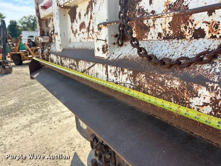 image for item ET3264 1990 International 4900 dump truck