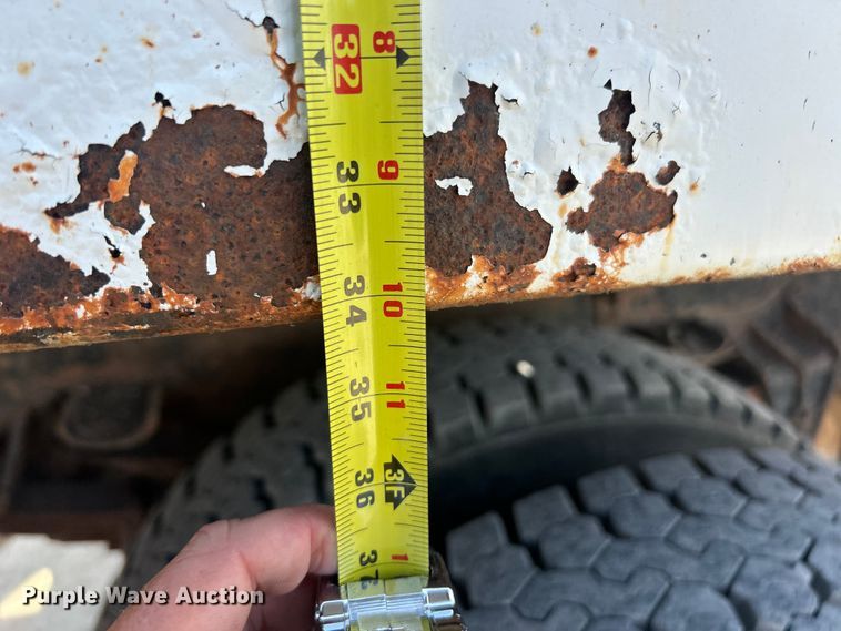 image for item ET3264 1990 International 4900 dump truck