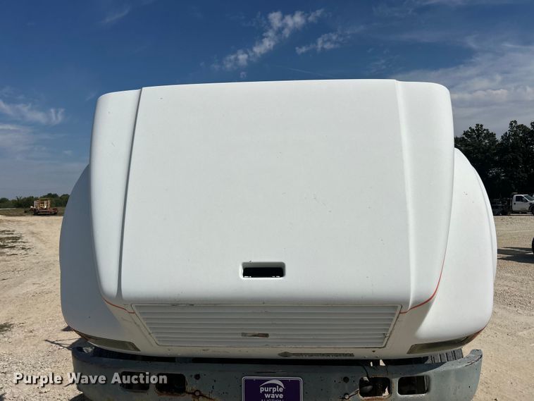 image for item ET3264 1990 International 4900 dump truck